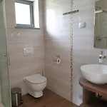 Darja Apartment *